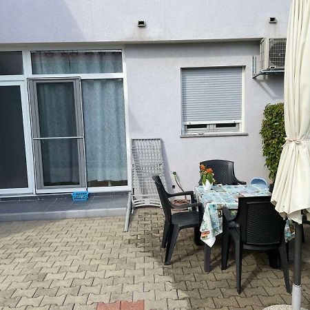 Ana Apartment Кострена Екстериор снимка