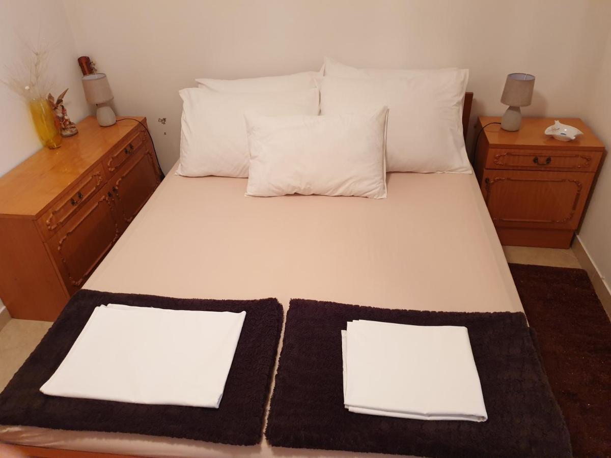 Ana Apartment Кострена Екстериор снимка